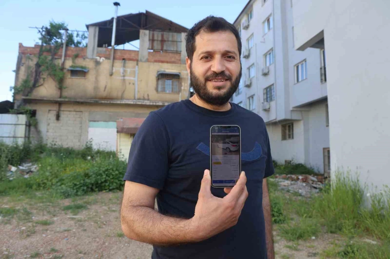 Sazan sarmalı y&ouml;ntemiyle depremzedeyi ağına d&uuml;ş&uuml;remeyen dolandırıcı "Keşke depremde enkaz altında kalsaydınız" diye beddua etti
