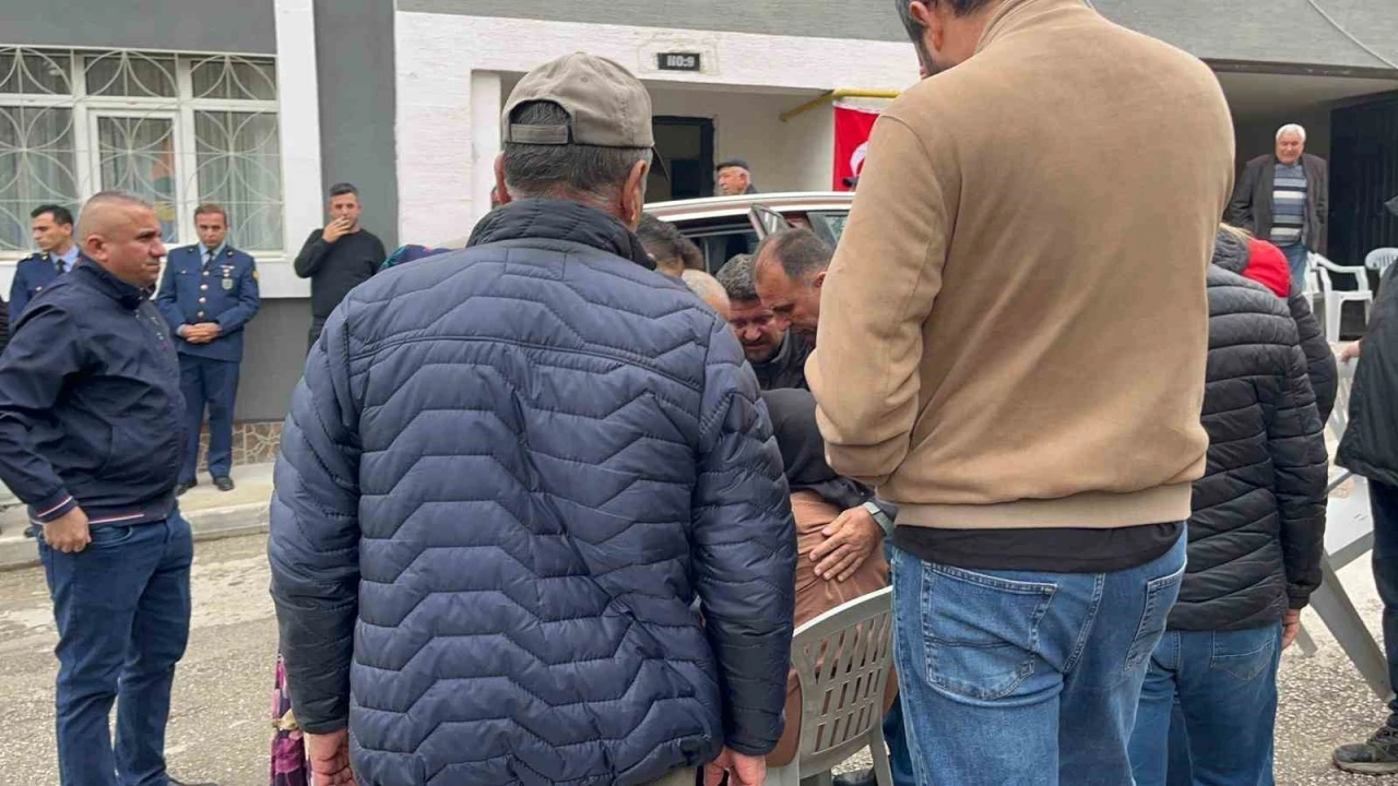 Şehidin ailesi Eskişehir’e döndü, annenin ağıtları yürek dağladı
