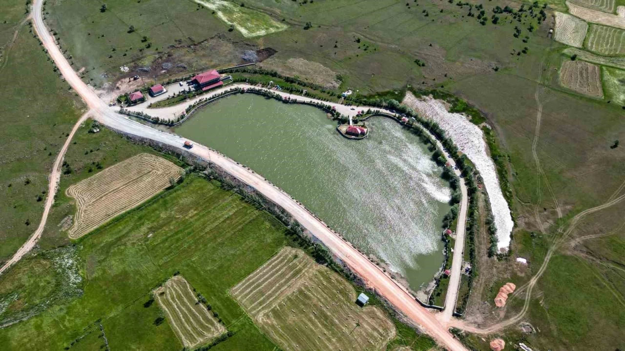 Şehirde kavrulanlar yaylada serinliyor

