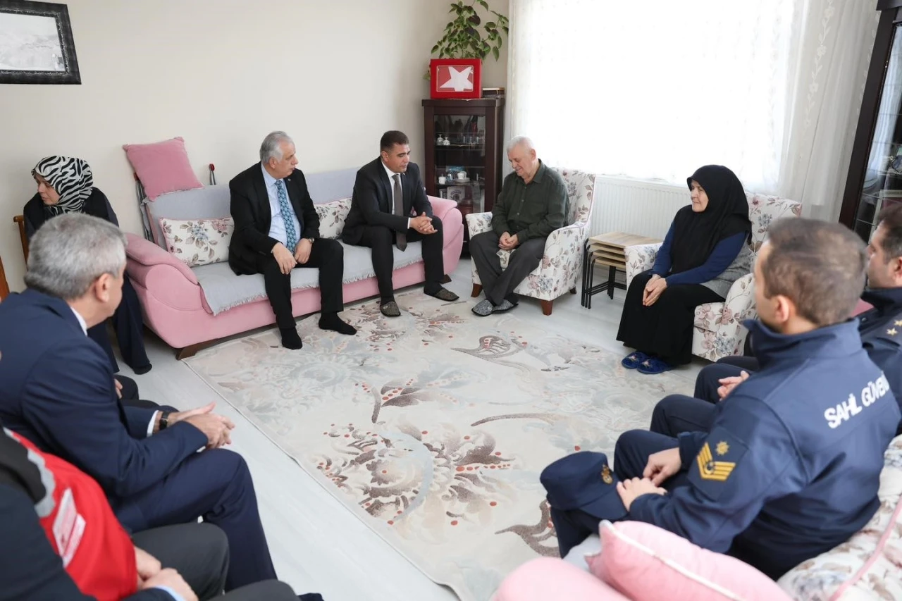 Şehit ailesine veda ziyareti
