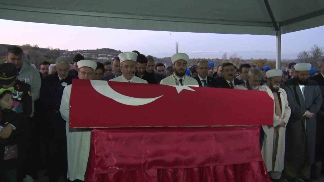 Şehit Astsubay Ramazan Yağız, Bursa’da son yolculuğuna uğurlandı
