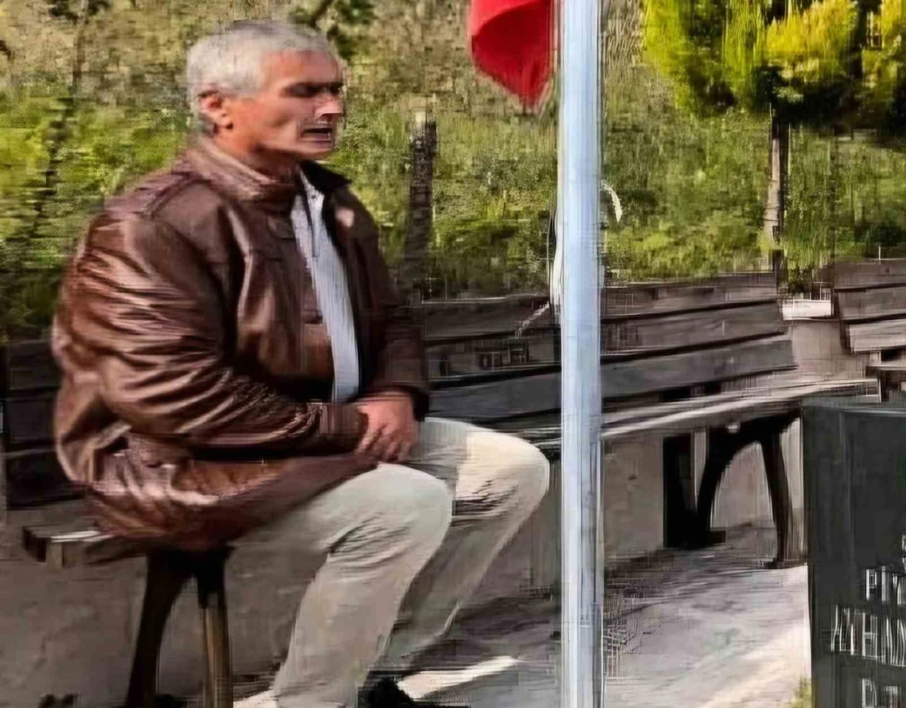 Şehit babasına yazdığı cezayı kendi ödedi
