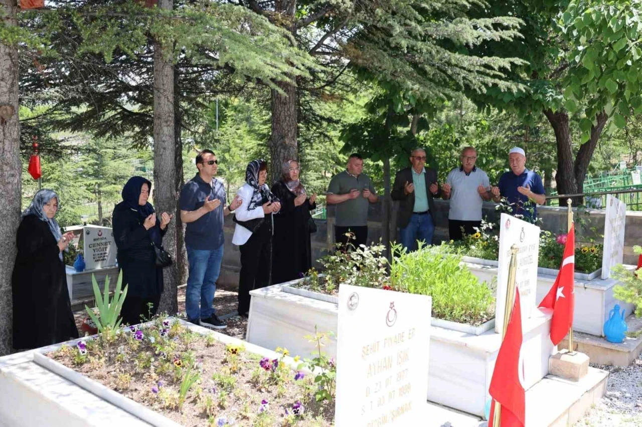Şehit Bekir &Ouml;zt&uuml;rk dualarla anıldı
