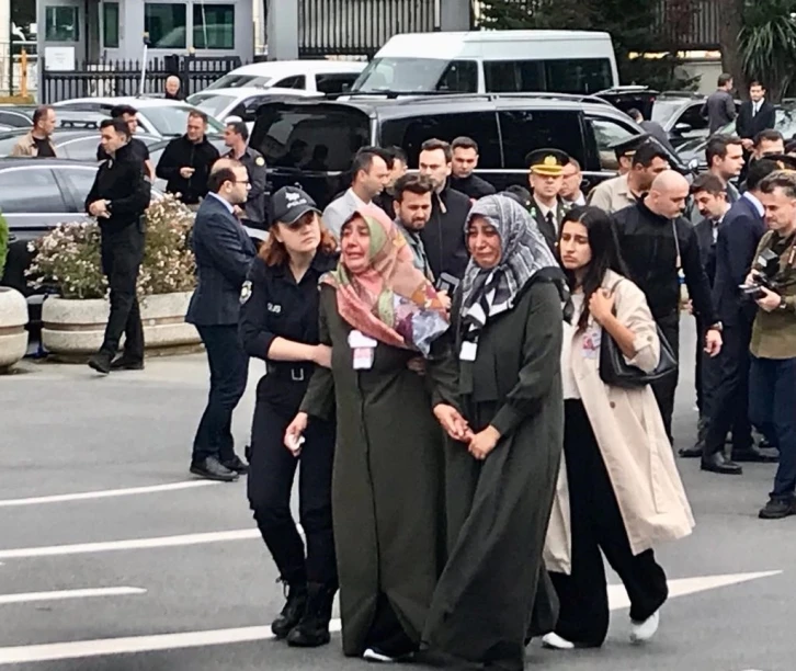 Şehit polis Cihat Ermiş i&ccedil;in İstanbul Emniyet M&uuml;d&uuml;rl&uuml;ğ&uuml;&rsquo;nde t&ouml;ren d&uuml;zenlendi

