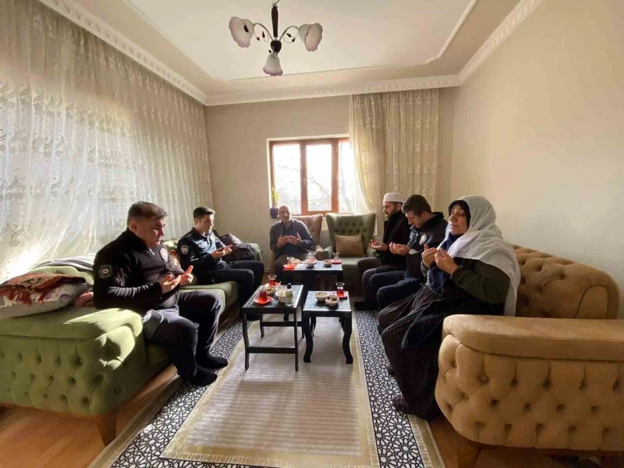 Şehit polis memuru Hakan Can şehadetinin 8. yılında anıldı
