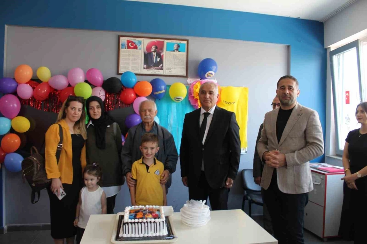 Şehit Polis Özgür Barçın’ın oğluna doğum günü sürprizi
