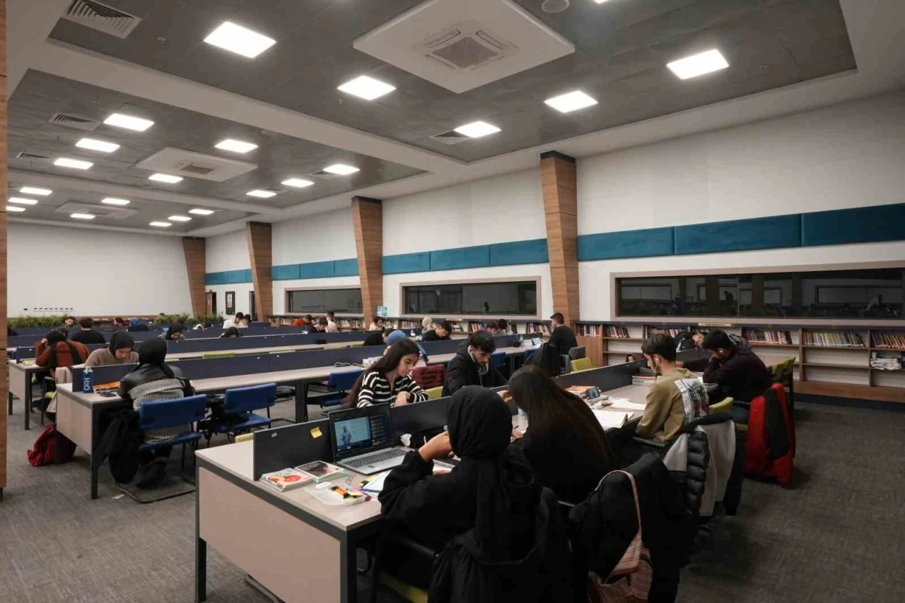 Şehitkamil Belediyesi k&uuml;t&uuml;phanelerine 2025&rsquo;te rekor ziyaret&ccedil;i
