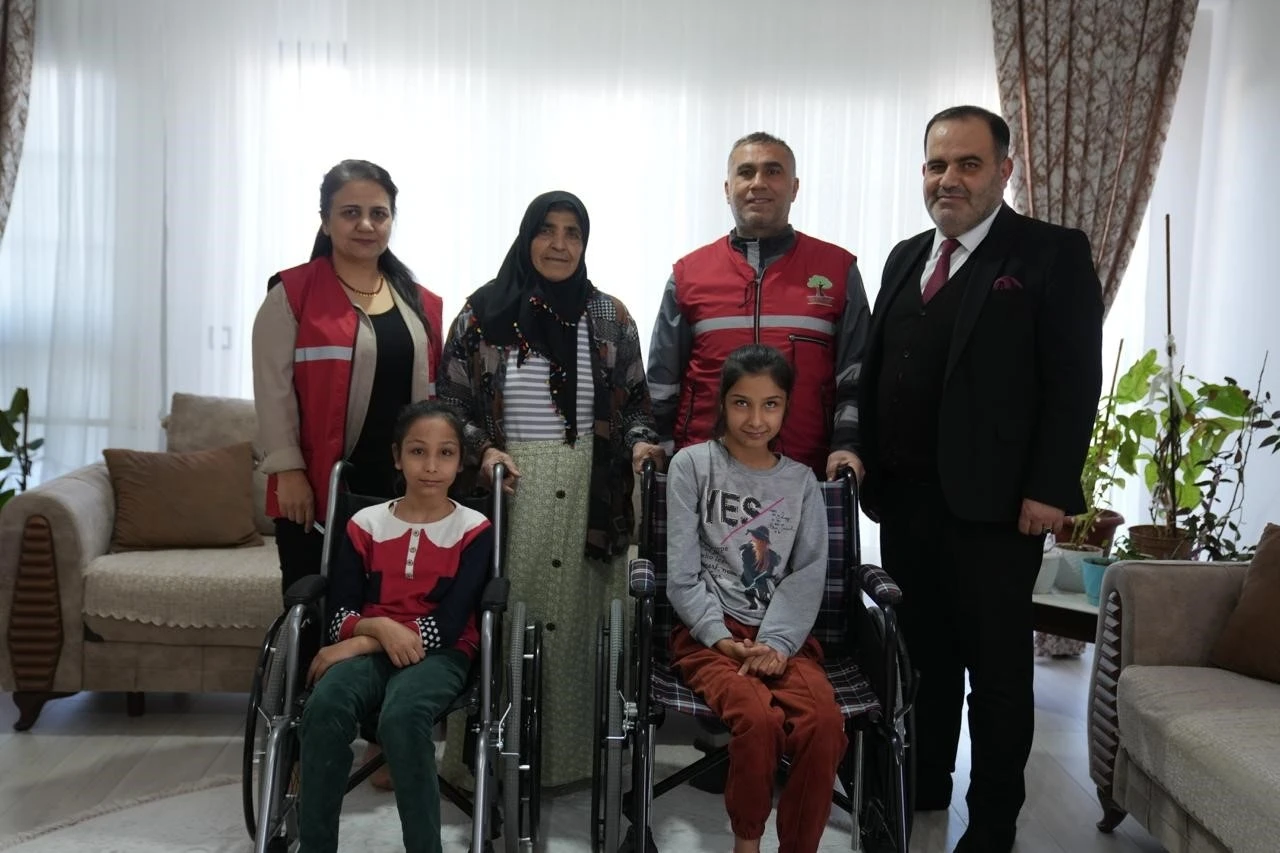 Şehitkamil’den özel ihtiyaçlı bireylere tekerlekli sandalye
