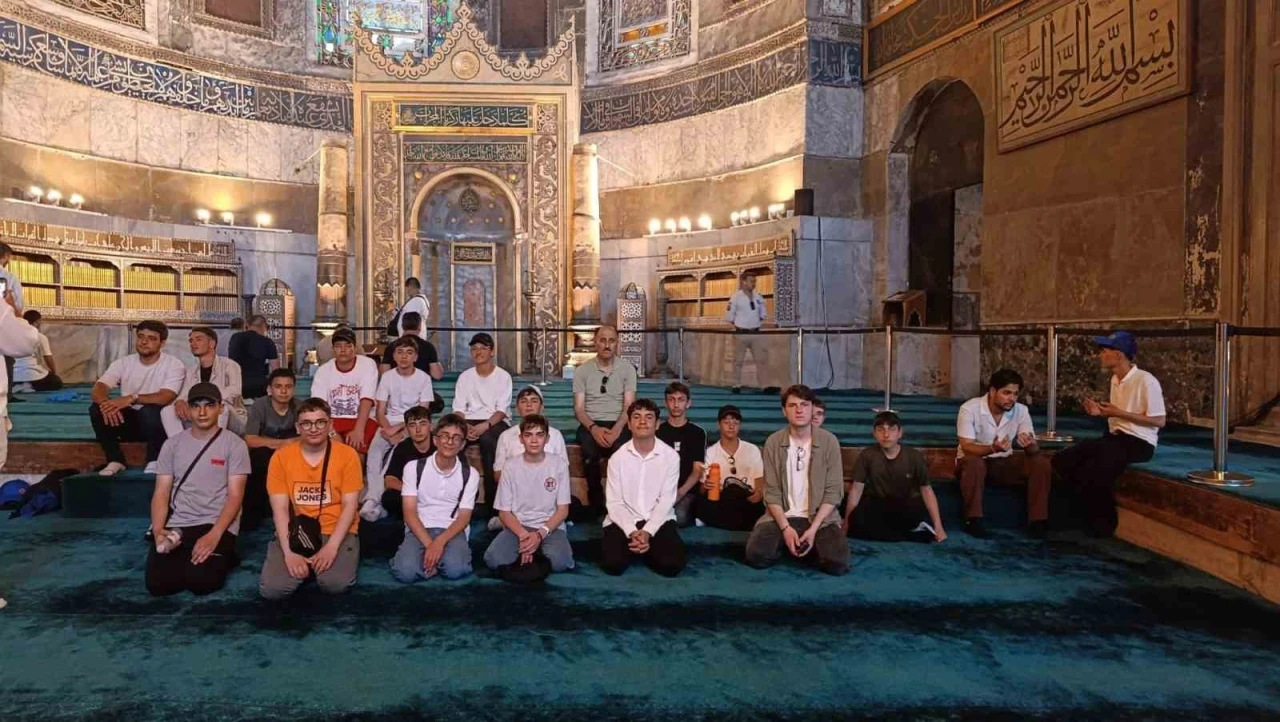 Şehitler Ortaokulu &ouml;ğrencileri 4 g&uuml;nl&uuml;k tarih ve k&uuml;lt&uuml;r gezisini tamamladı
