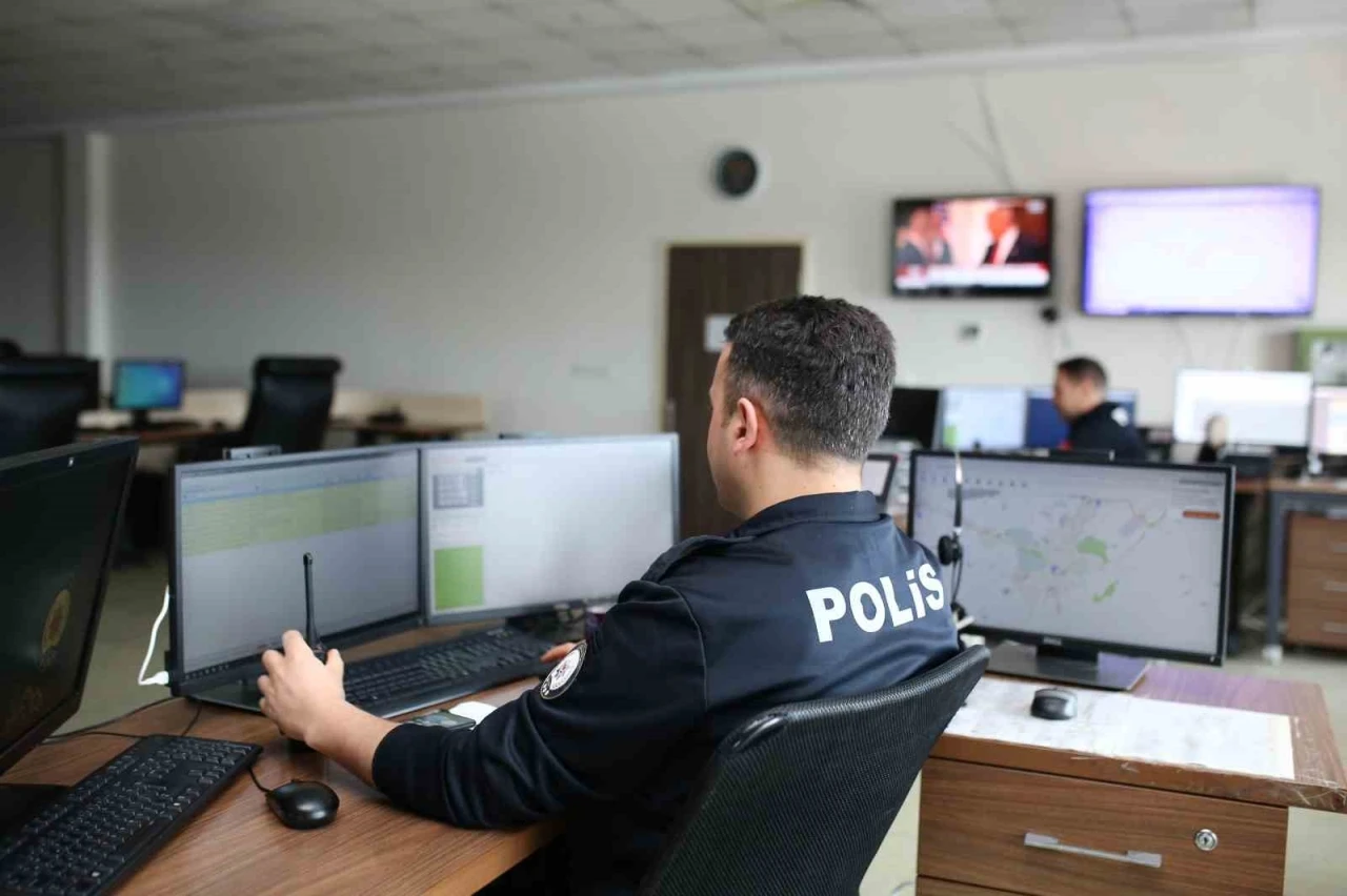 Şehrin dijital g&ouml;z&uuml; su&ccedil;lulara nefes aldırmıyor
