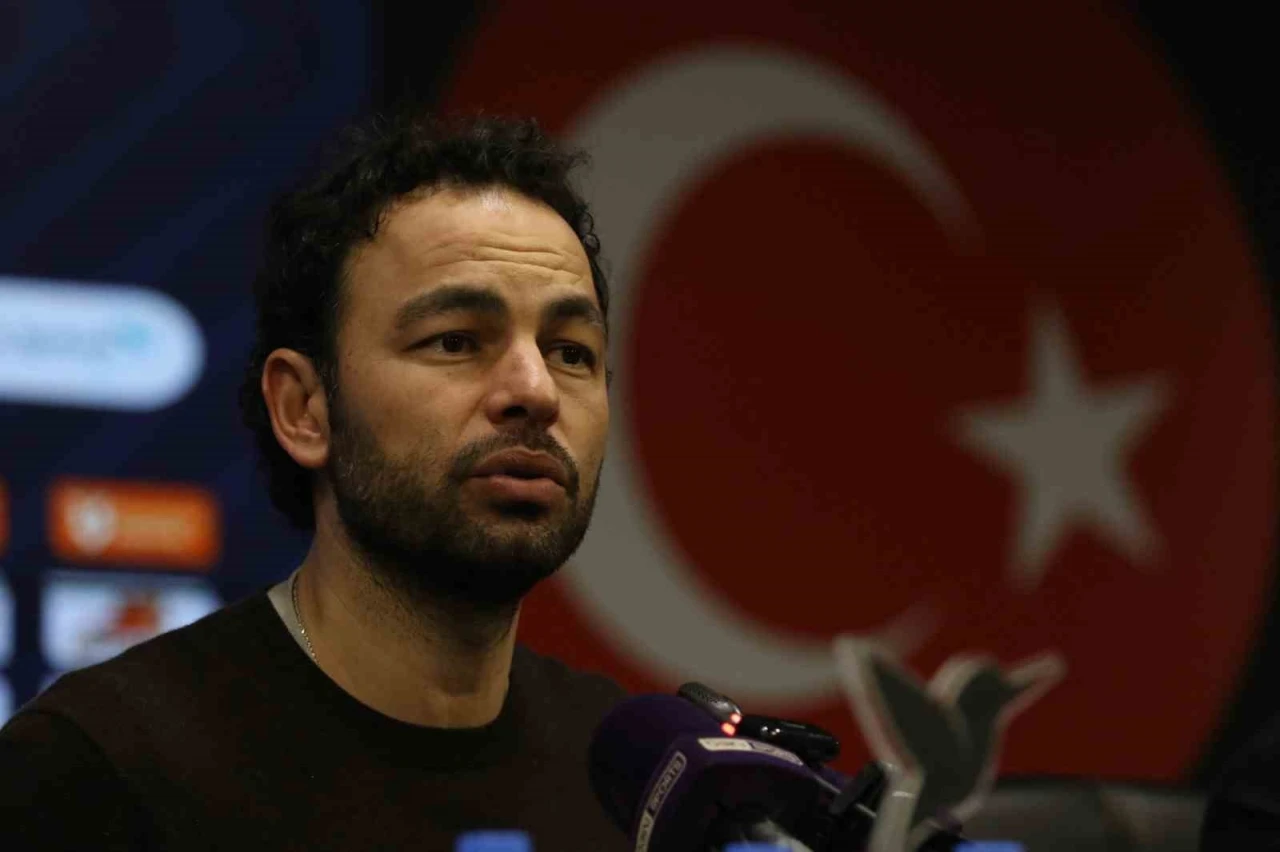 Sel&ccedil;uk inan: "Pozisyonu izledim, y&uuml;zde 100 fauld&uuml;"
