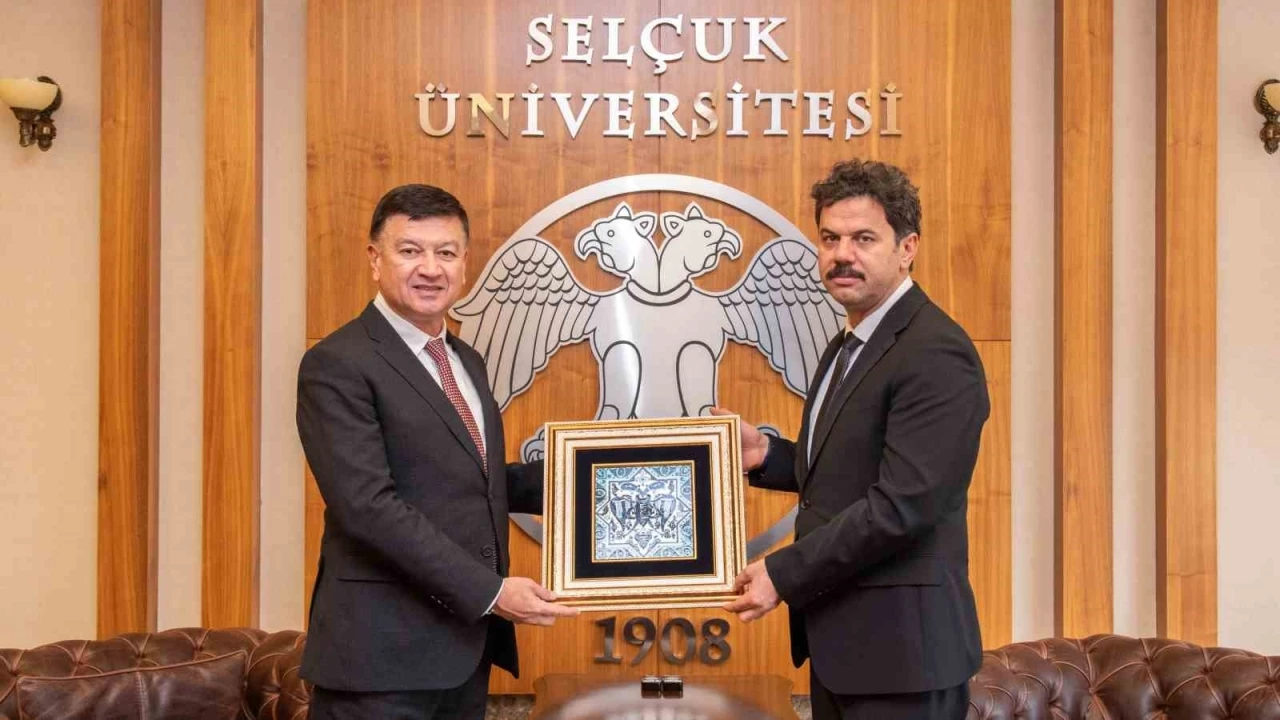 Sel&ccedil;uk &Uuml;niversitesi ile Zarmed &Uuml;niversitesi iş birliğini g&uuml;&ccedil;lendiriyor
