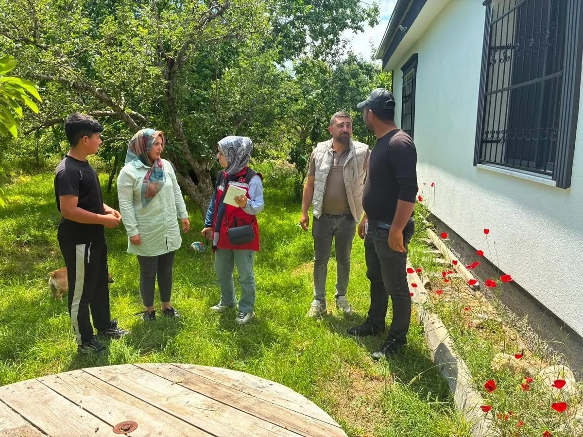 Selden etkilenen G&uuml;m&uuml;şler beldesine psikososyal destek
