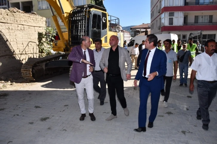 Selendi&rsquo;de alternatif yol i&ccedil;in kamulaştırma &ccedil;alışması
