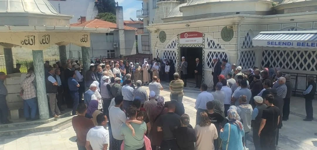 Selendi’den dualarla kutsal topraklara uğurlandılar
