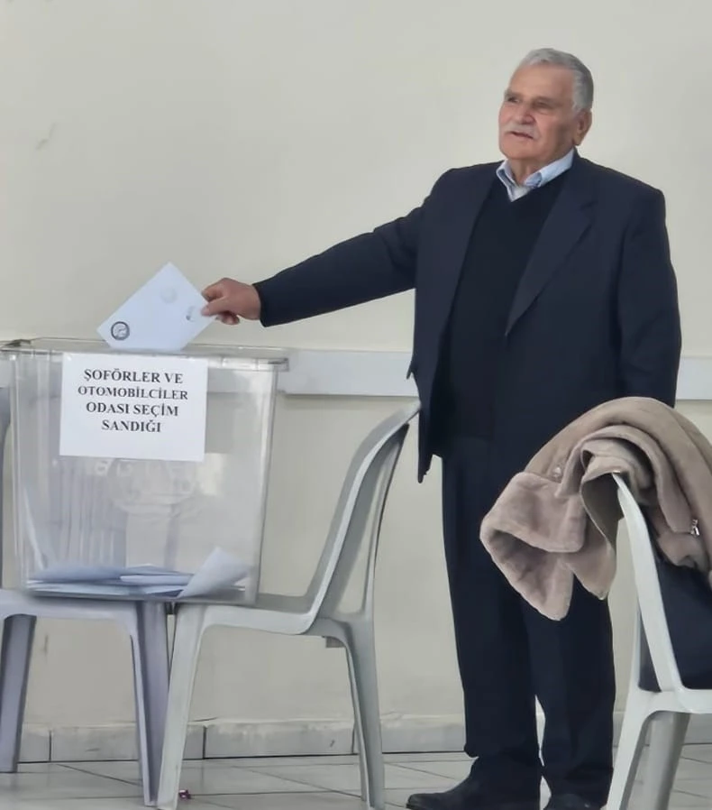 Selendili şof&ouml;rler, &rsquo;Başkan Filik ile devam&rsquo; dedi
