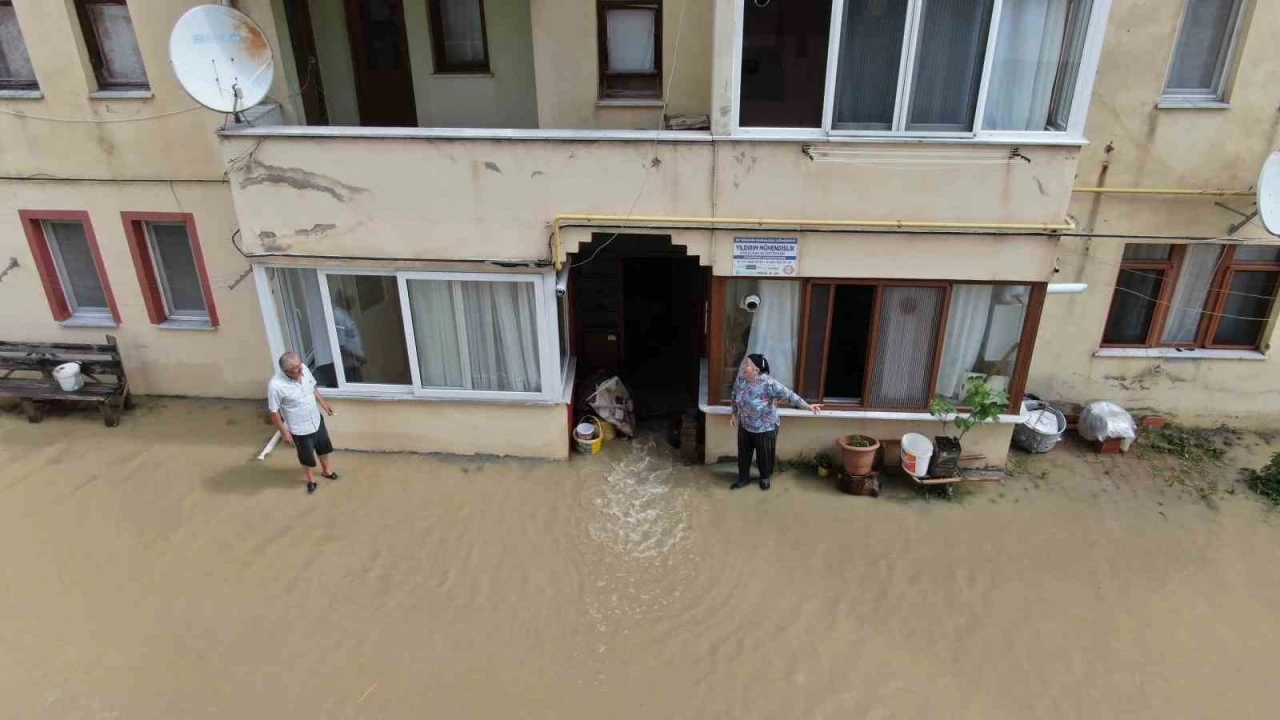Selin vurduğu Cide&rsquo;de yaralar sarılıyor

