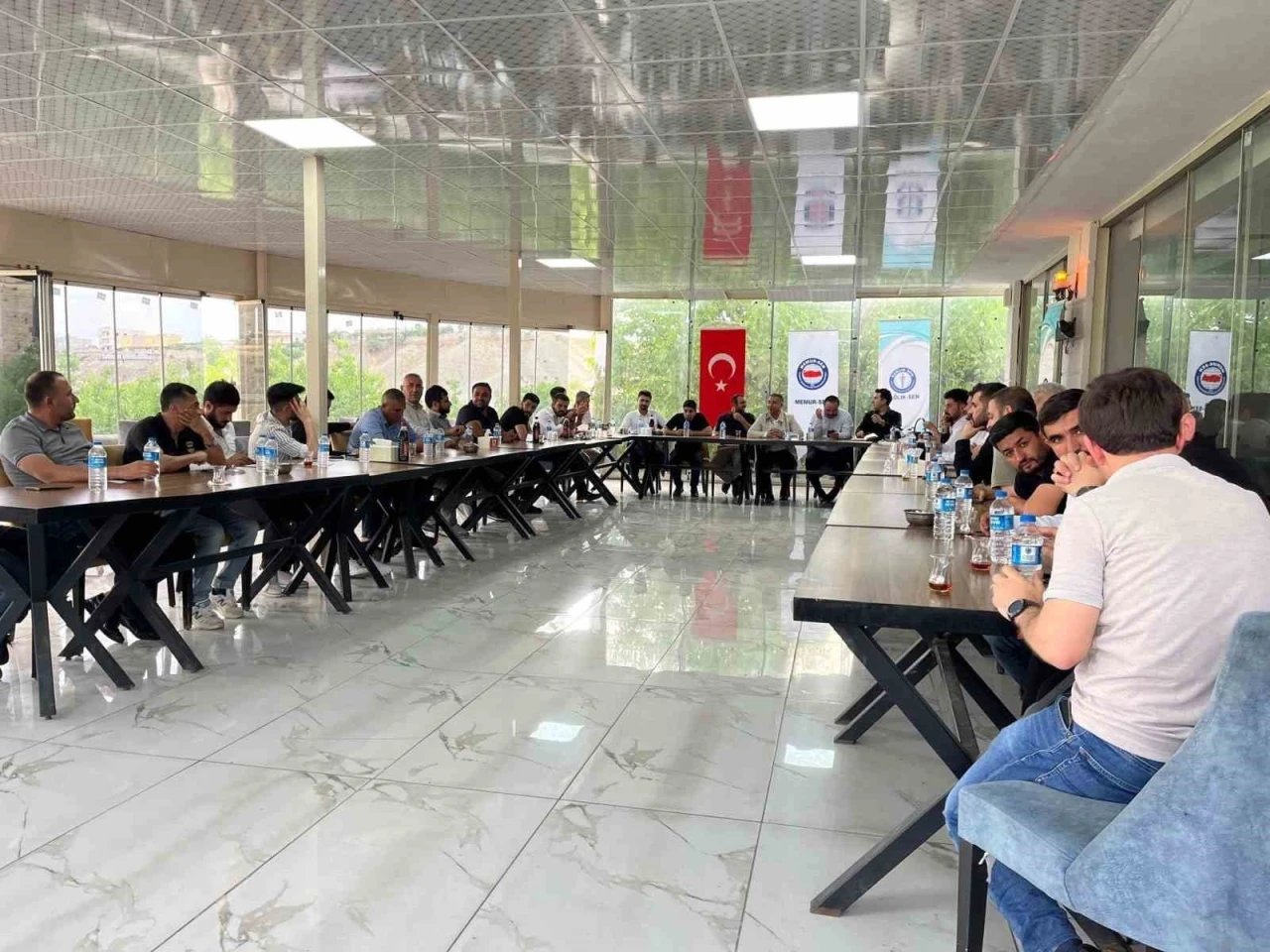 Sendika üyeleri toplu sözleşmeye hazırlanıyor

