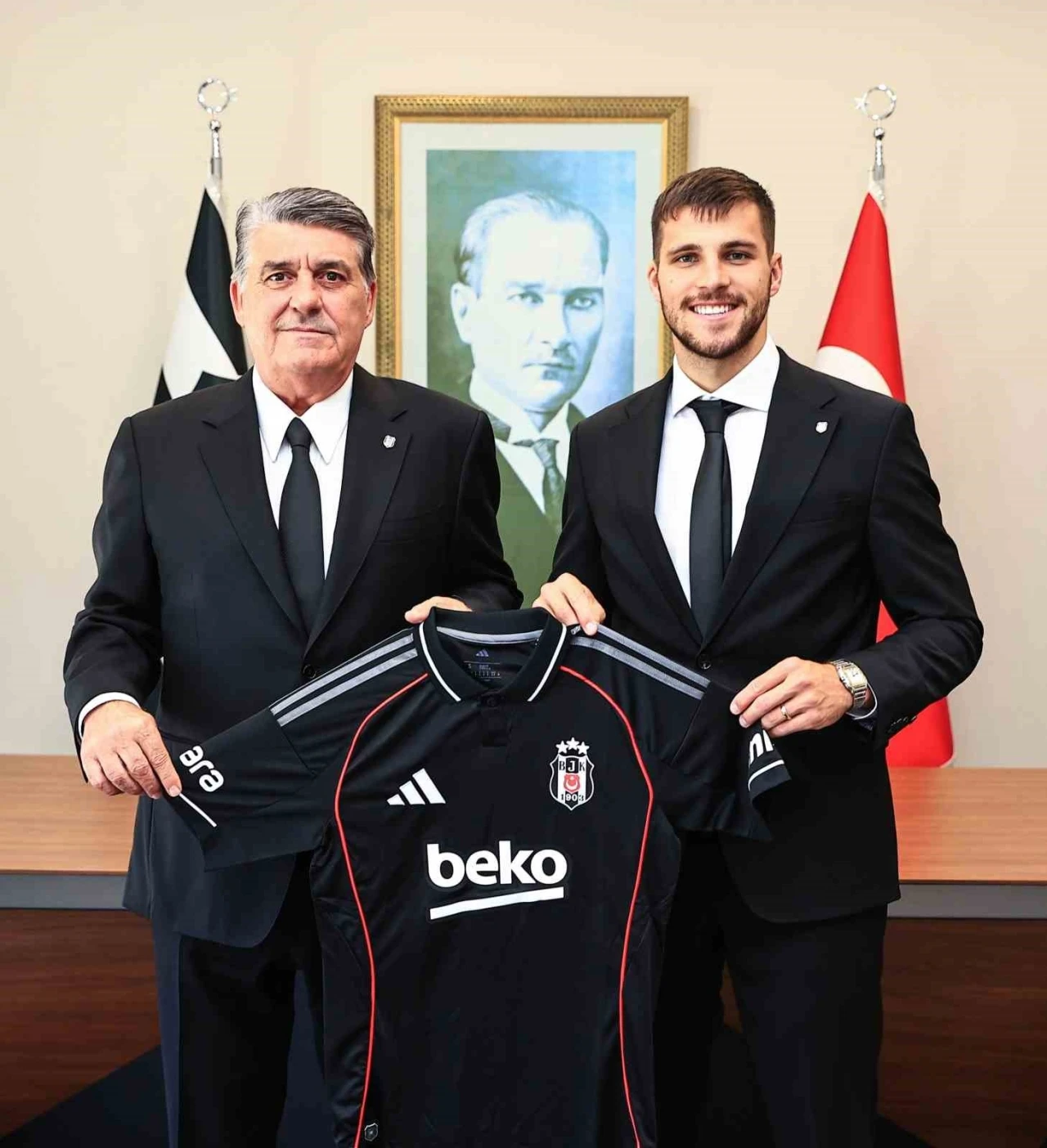 Serdal Adalı, David Jurasek’le buluştu

