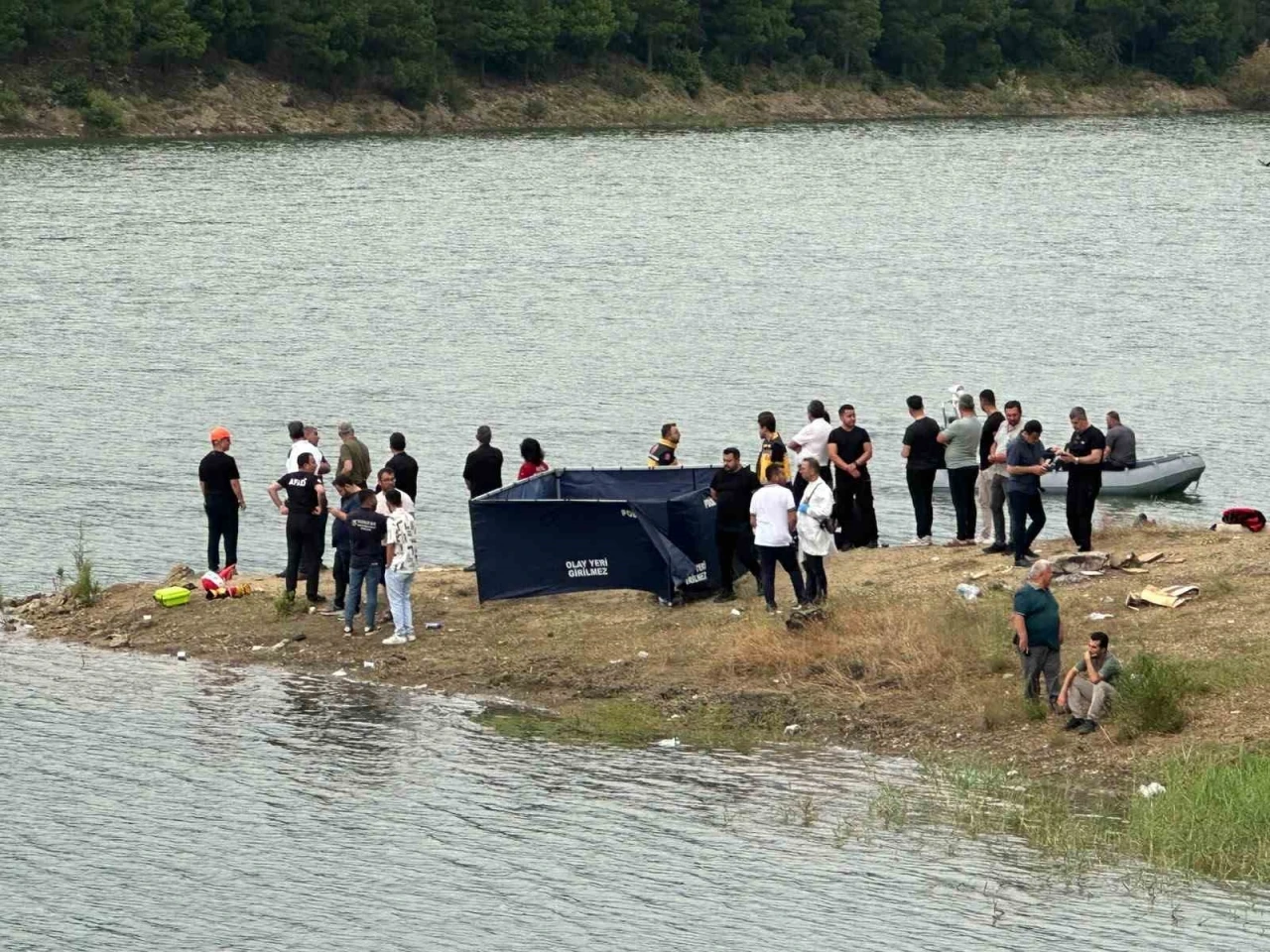 Serinlemek i&ccedil;in girdiği baraj g&ouml;l&uuml;nde cansız bedeni bulundu
