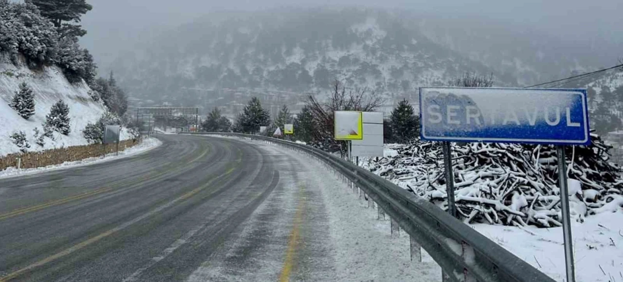 Sertavul Ge&ccedil;idi&rsquo;nde ulaşım kontroll&uuml; sağlanıyor

