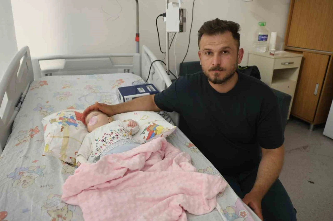 Serum çıkarma işlemi esnasında sargıyla birlikte bebeğin par