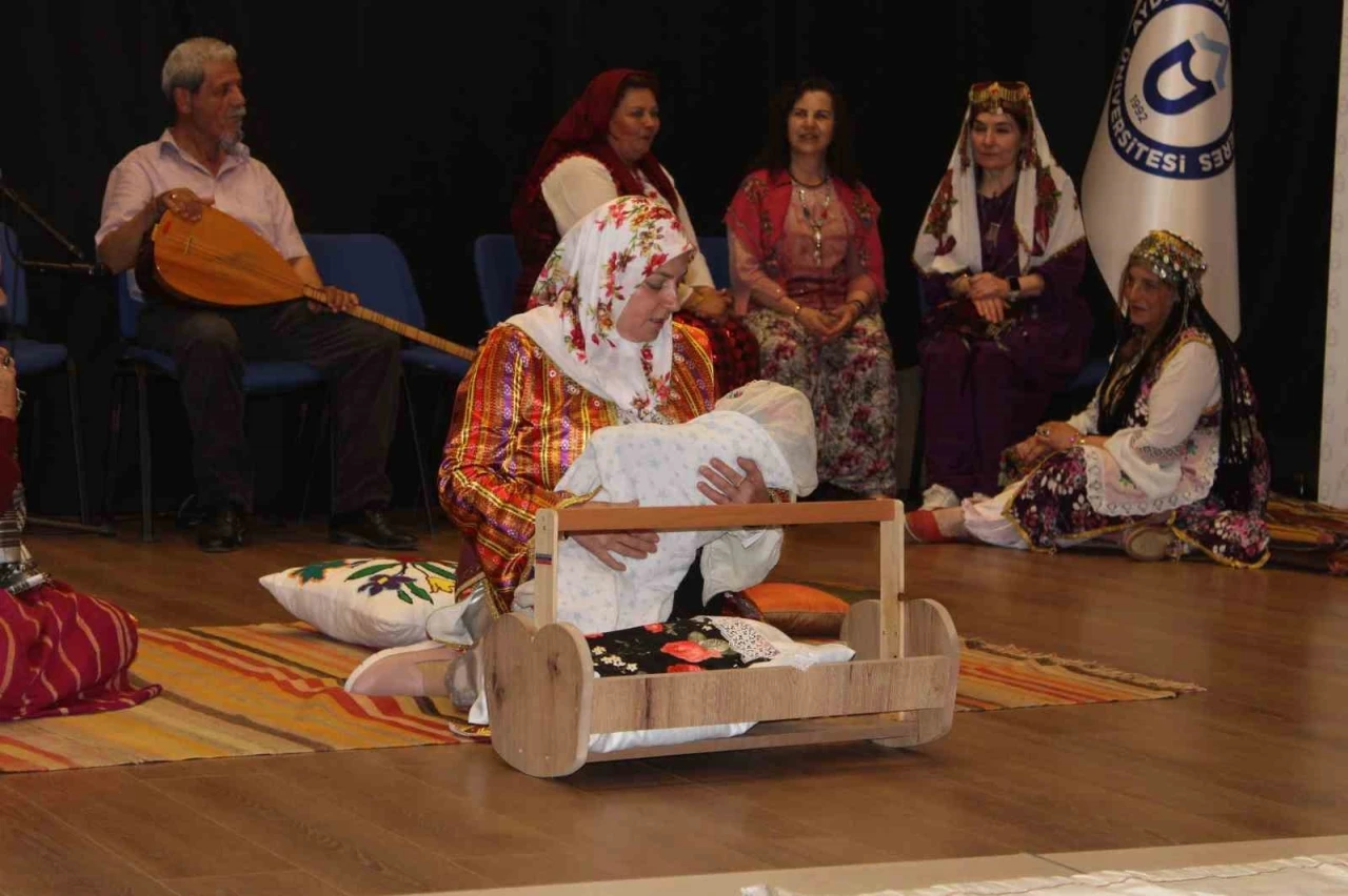 Sessiz çığlığın simgesi ‘Mor Cepken’ gençlerden tam not aldı
