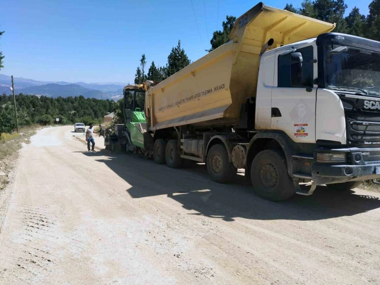 Seydikemer&rsquo;in turizm yoluna 102,5 milyonluk yatırım
