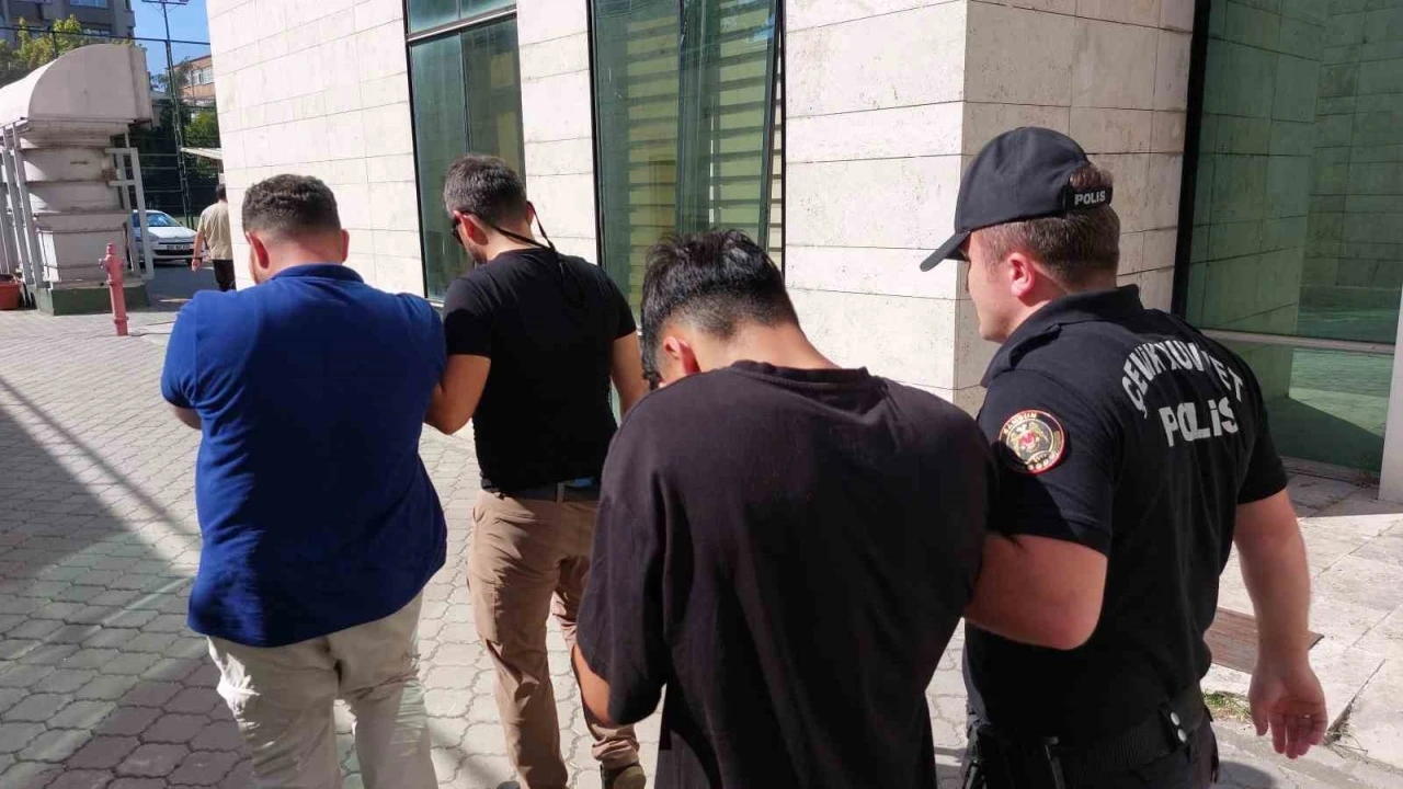 Siber polisinden müstehcenlik operasyonu: 42 gözaltı
