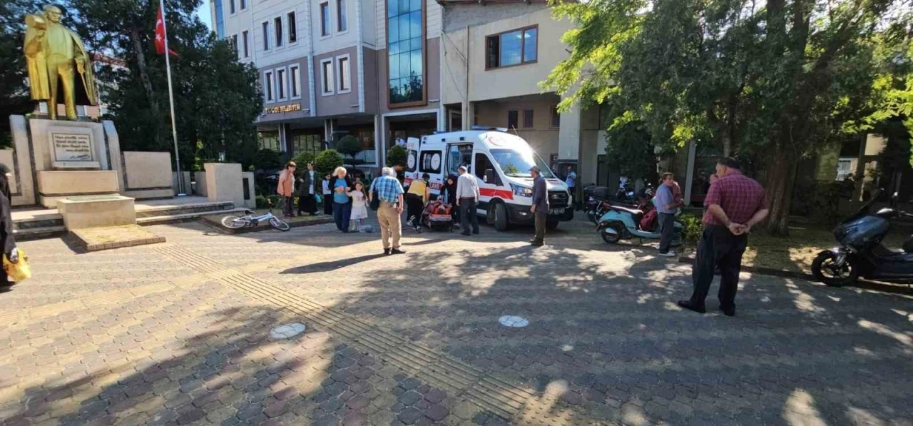 Sıcak havada fenalaşan şahıs, hastaneye kaldırıldı
