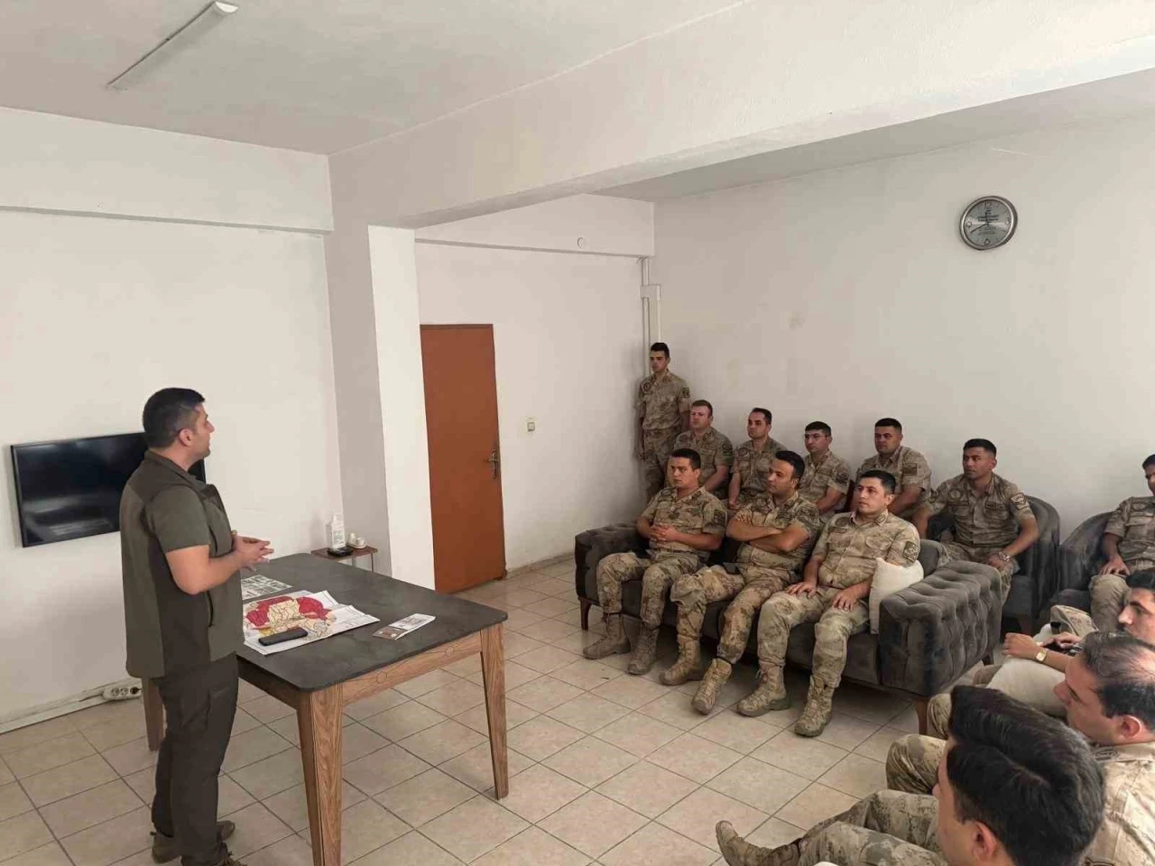 Siirt&rsquo;te ka&ccedil;ak avcılıkla m&uuml;cadele devem ediyor
