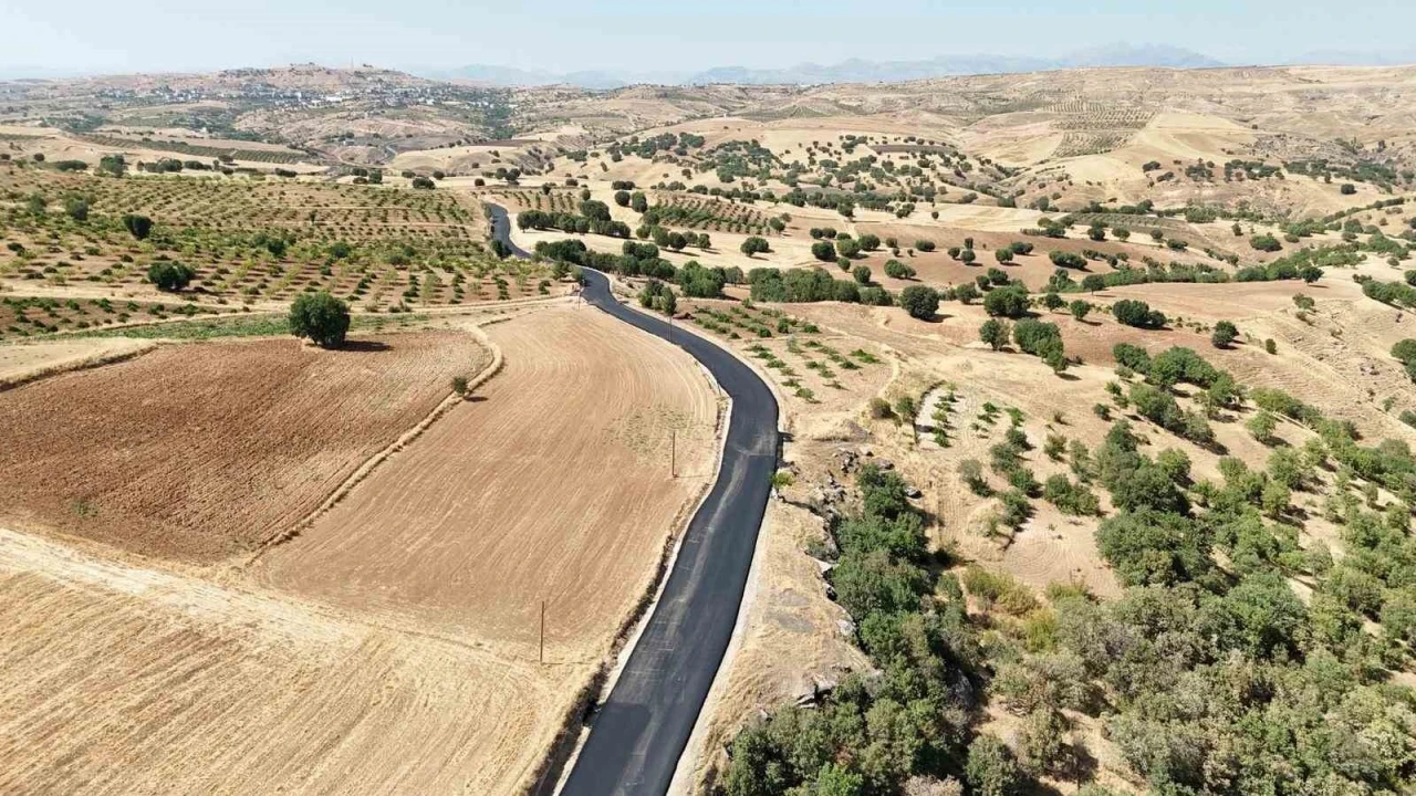 Siirt’te kırsal ulaşım seferberliği sürüyor