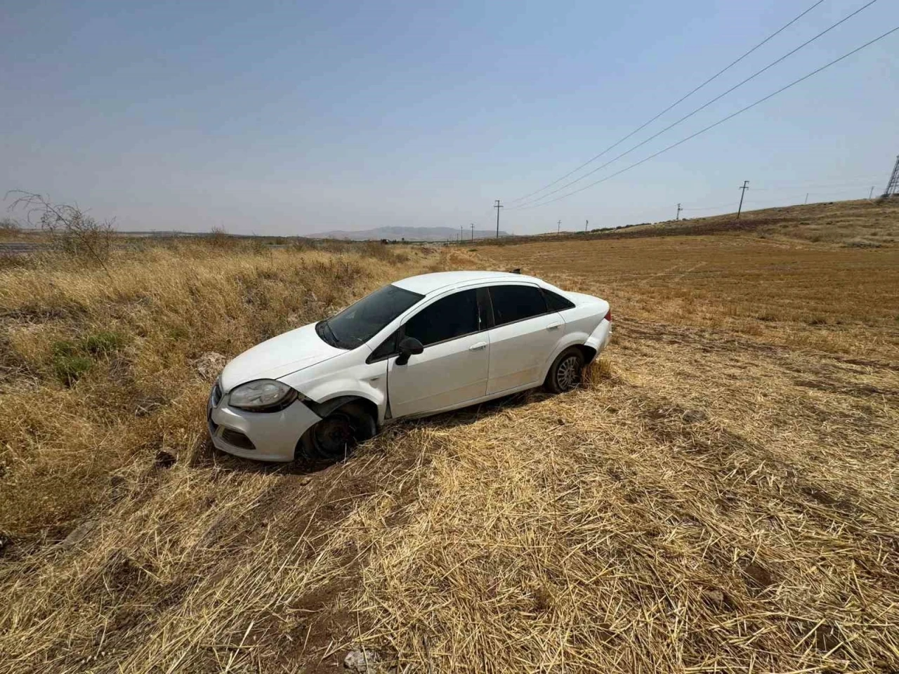 Siirt’te lastiği patlayan araç kaza yaptı: 1 yaralı
