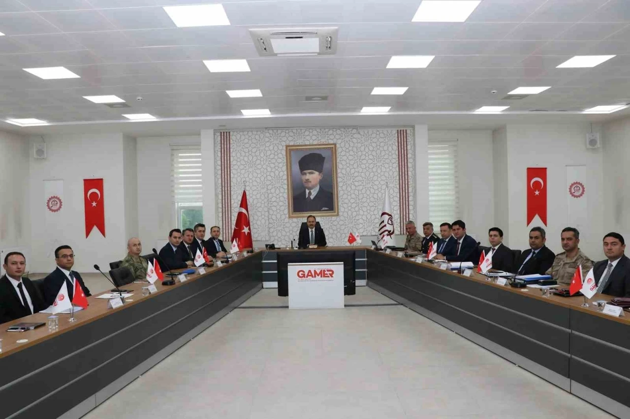 Siirt’te nisan ayında 9 ayrı terör operasyonunda 13 şahıs hakkında adli işlem başlatıldı
