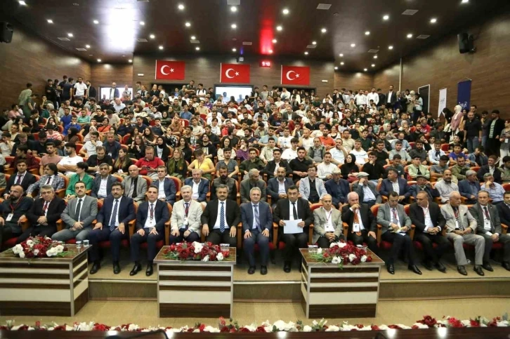 Siirt &Uuml;niversitesi&rsquo;nde ulusal Siirt ke&ccedil;i &ccedil;alıştayı
