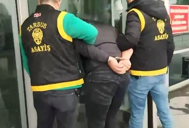 Silahla kuyumcuyu soyan ş&uuml;pheli tutuklandı
