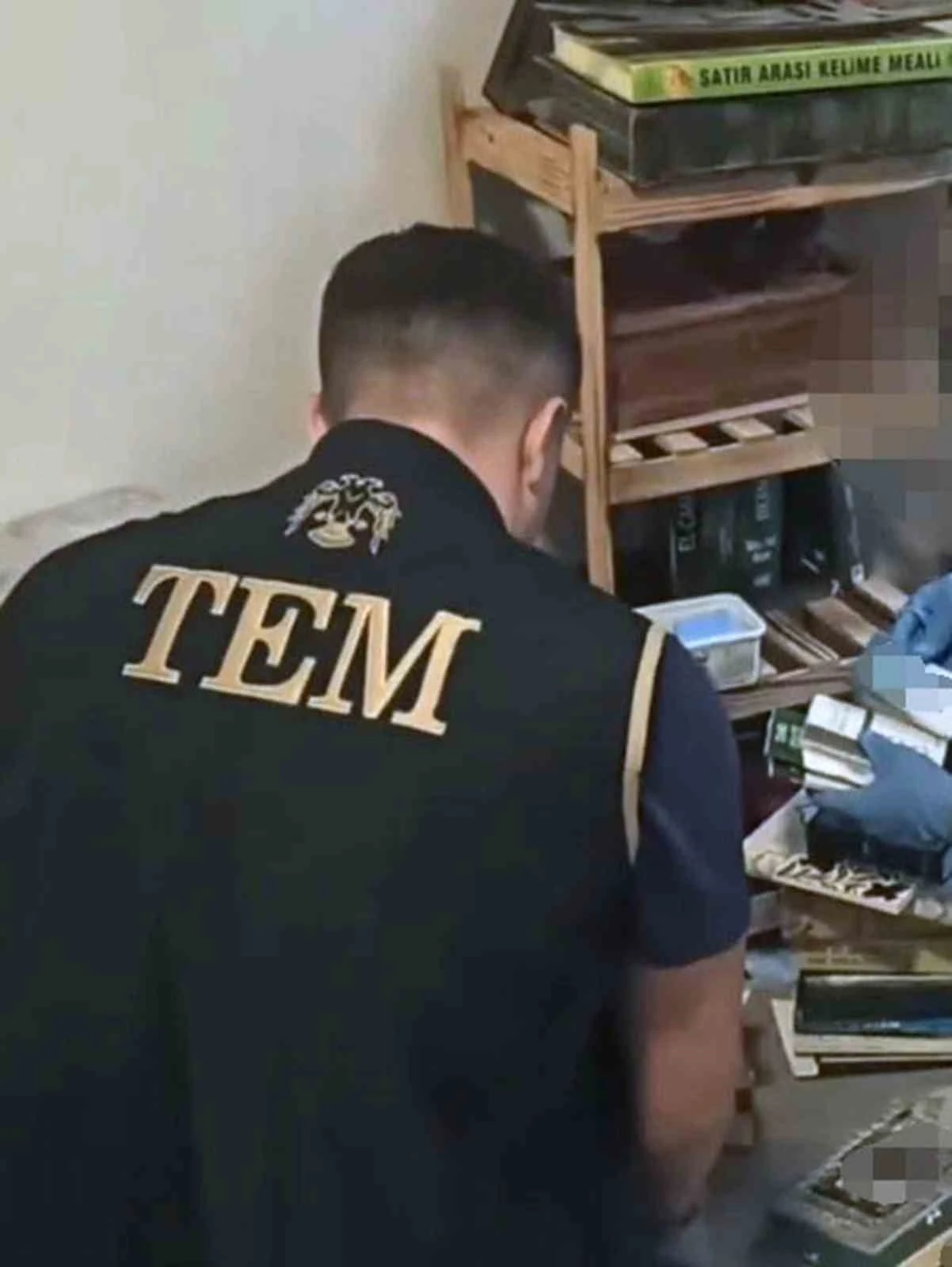 Silahlı ter&ouml;r &ouml;rg&uuml;t&uuml; &uuml;yesi 17 ş&uuml;pheli yakalandı
