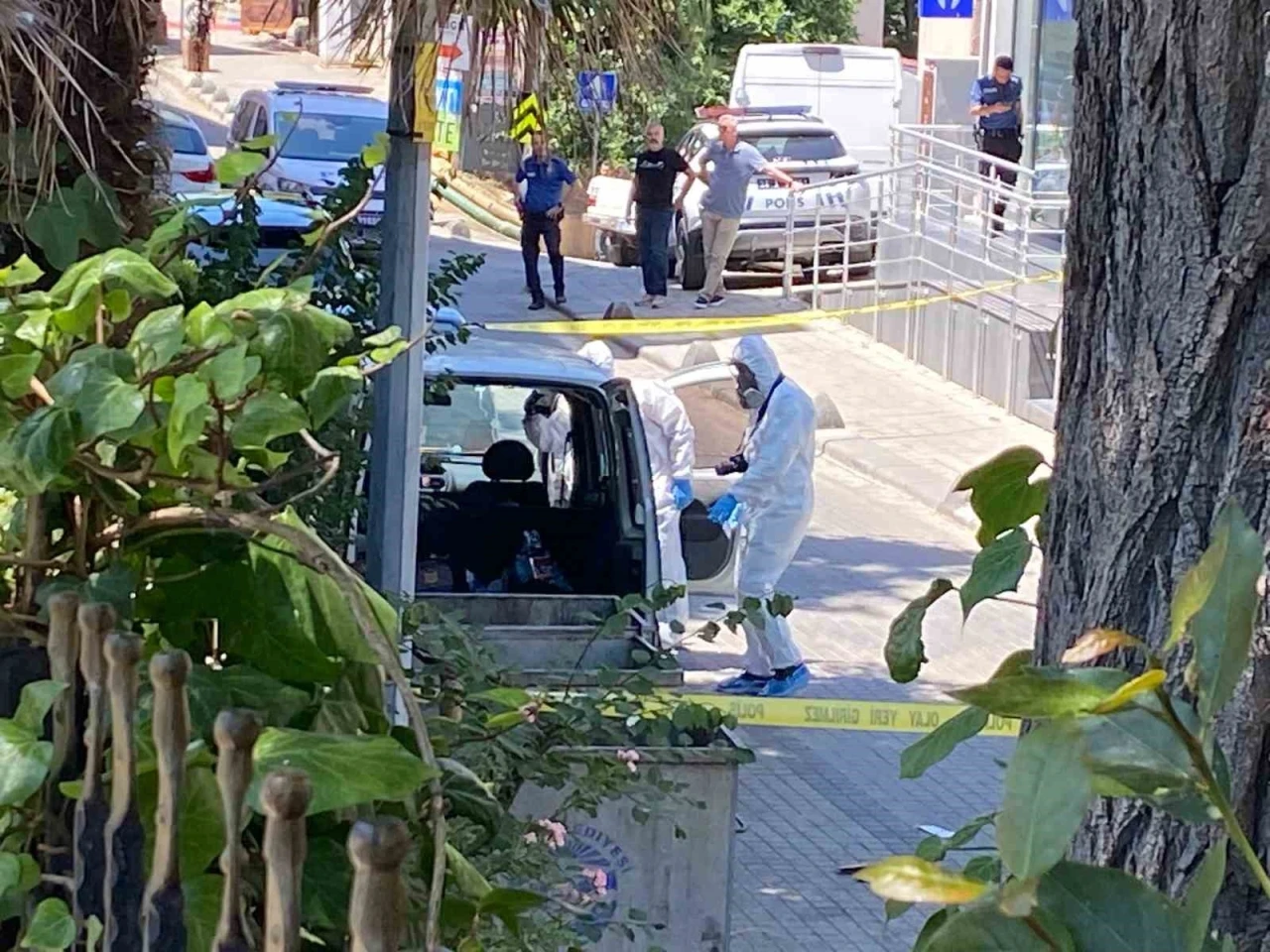 Şile’de park halindeki araçta ceset bulundu
