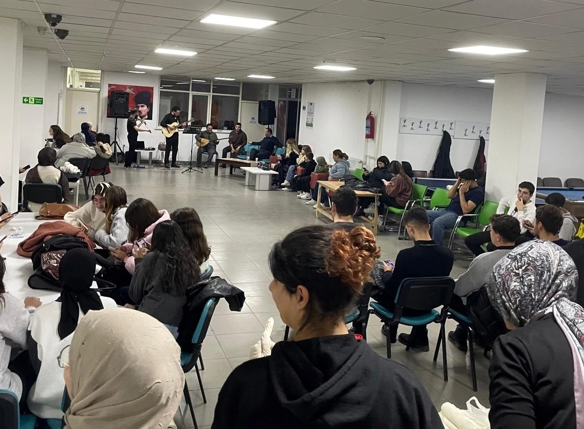 Simav’da üniversite öğrencilerine yönelik motivasyon programı düzenlendi
