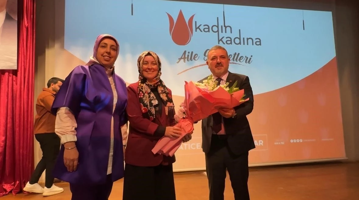 Sincan Belediyesi&rsquo;nden kadınların hayatına dokunan sohbetler
