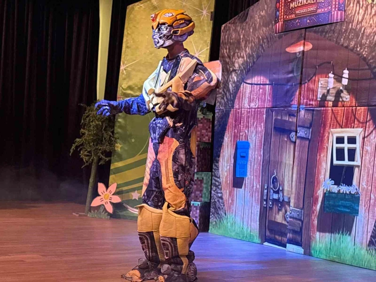 Sincan Belediyesi&rsquo;nden tiyatro ş&ouml;leni
