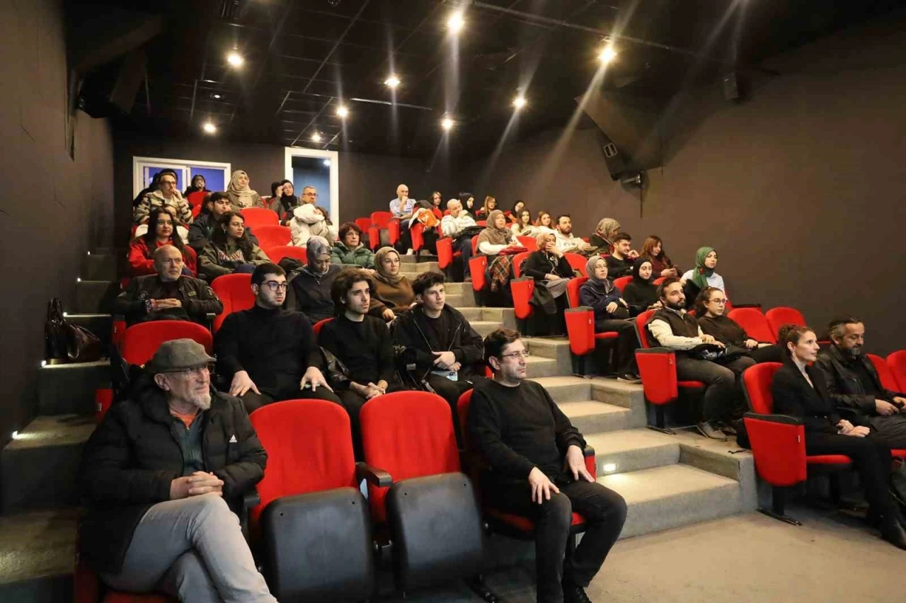 Sinemaseverler OSM&rsquo;de buluştu
