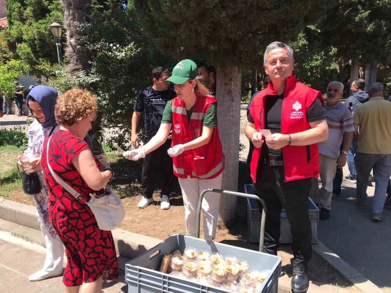 Sinop’ta 2 bin 500 kişiye aşure ikramı
