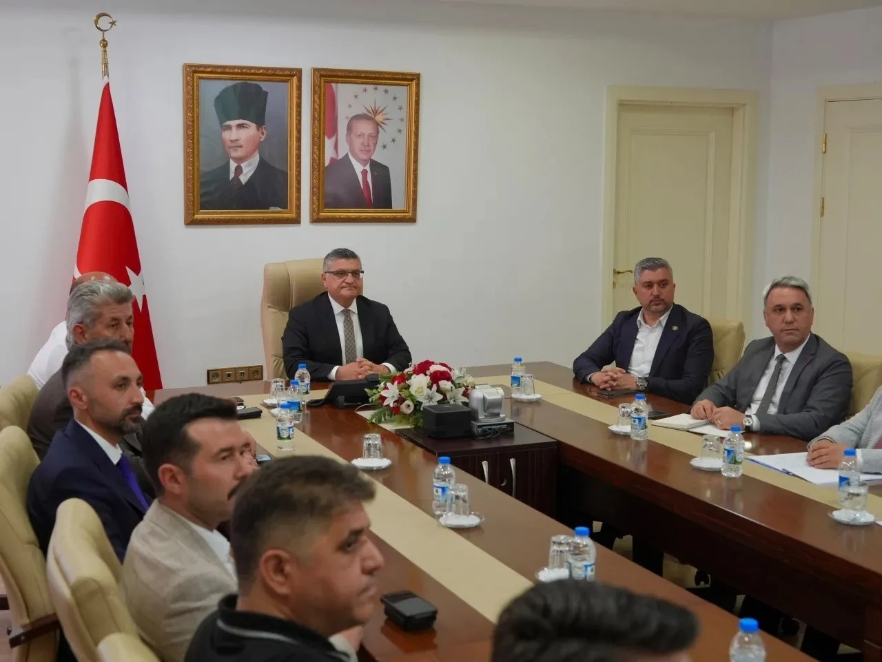 Sinop&rsquo;ta demir yolu projesi i&ccedil;in kritik toplantı
