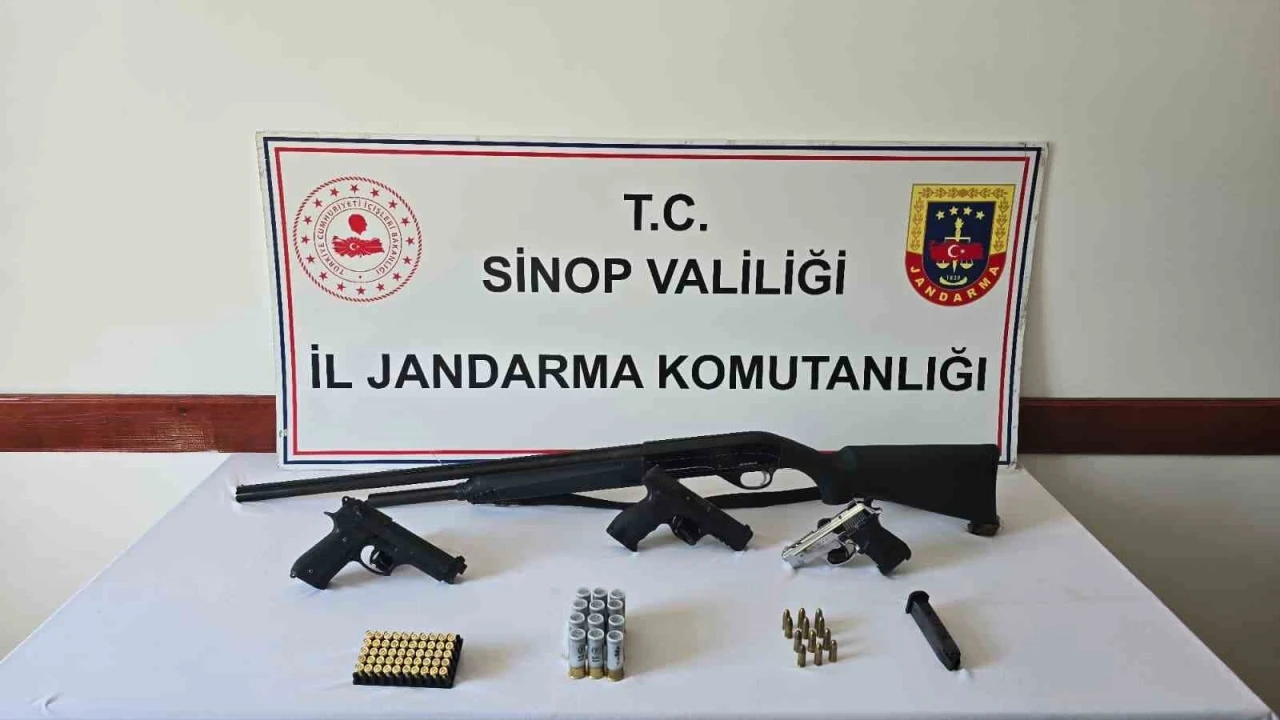 Sinop’ta düğünde havaya ateş eden 2 kişi yakalandı

