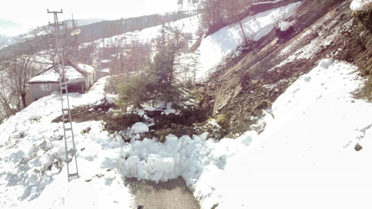 Sinop’ta heyelan