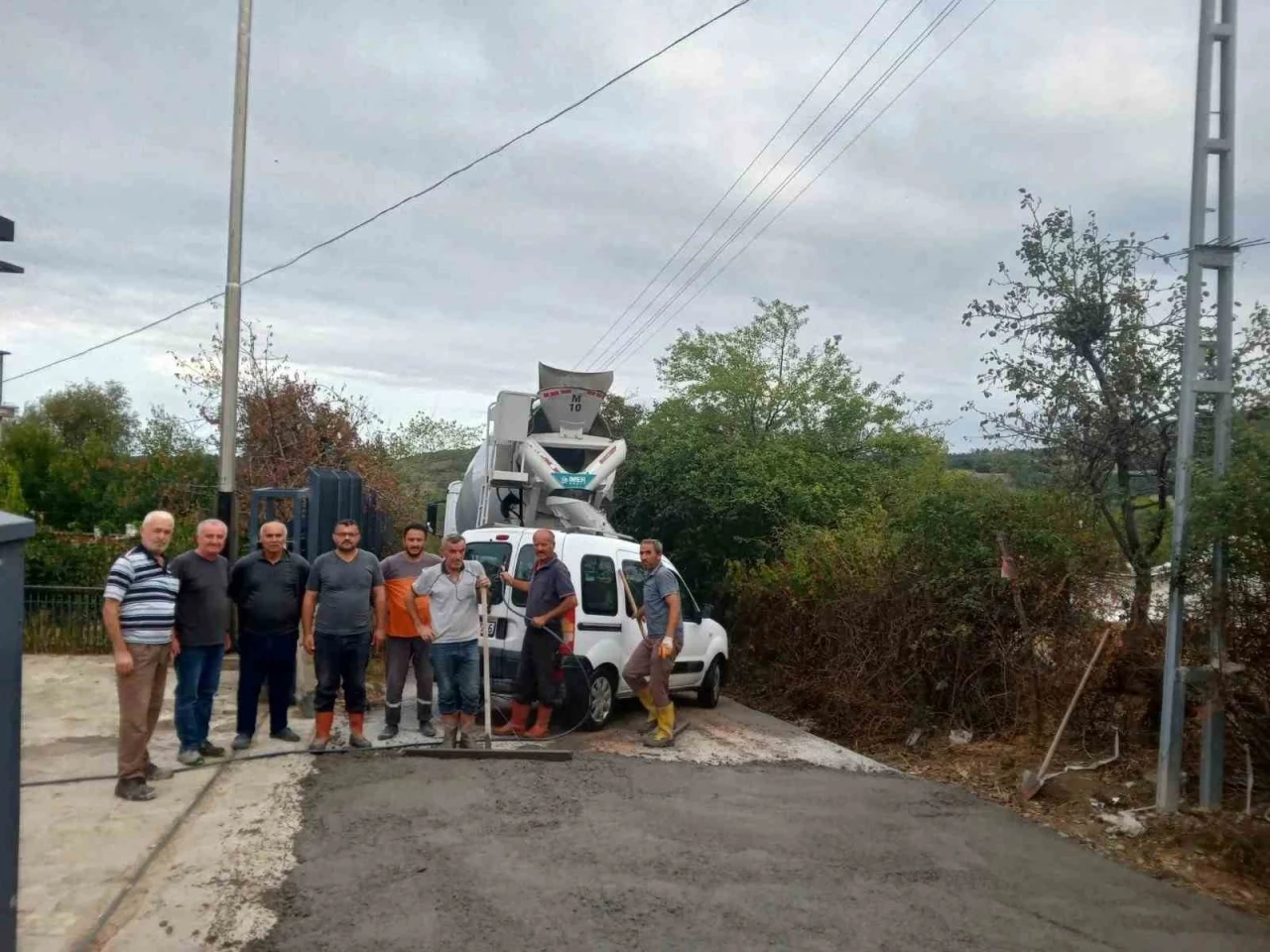 Sinop&rsquo;ta imece usul&uuml;yle mezarlıklar temizlendi
