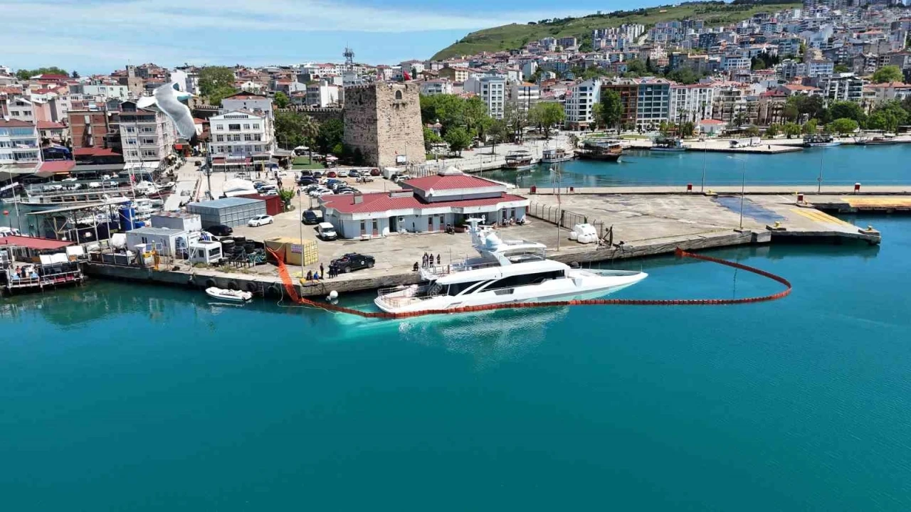 Sinop&rsquo;ta yan yatan l&uuml;ks yatın su alma nedeni belli oldu
