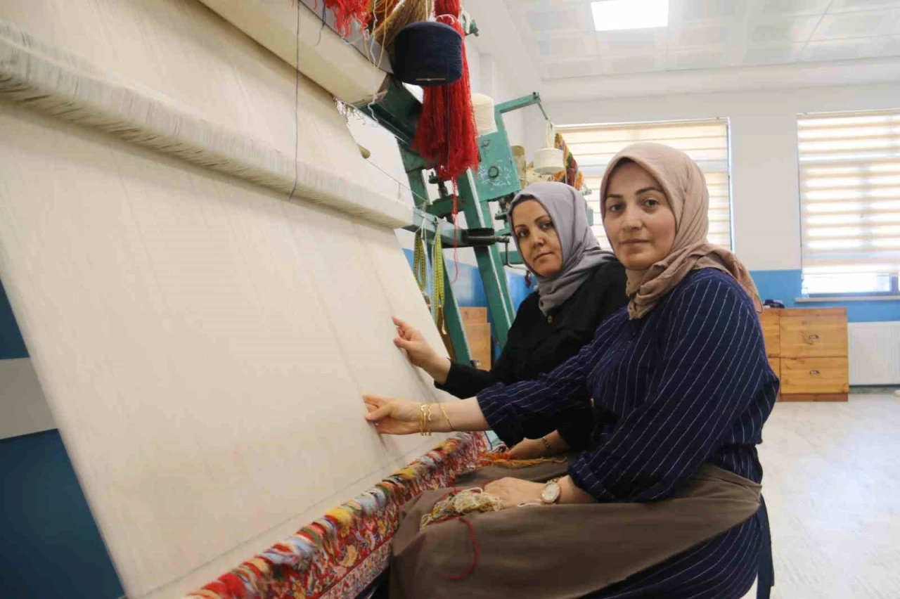 Sipariş veren 1 yıl bekliyor
