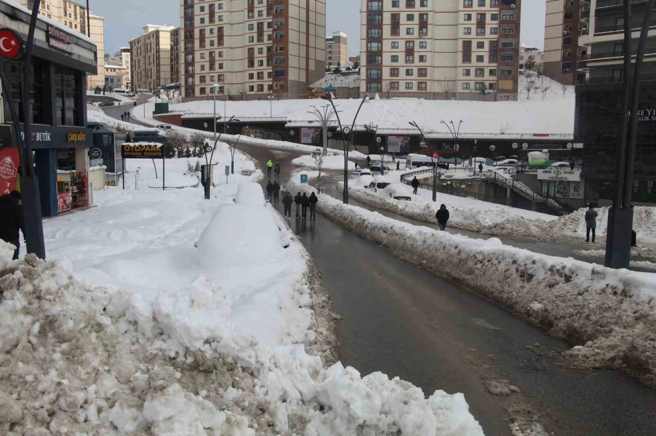 Şırnak Belediyesi ara&ccedil; sahipleri i&ccedil;in uyarıda bulundu
